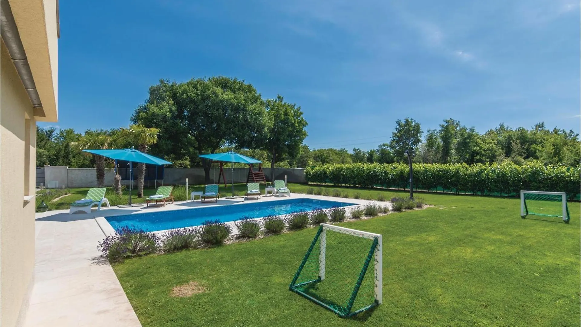Σπίτι διακοπών Beautiful Home In Bale With Kitchen